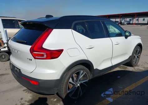 2021 Volvo Xc40 T5 R-Design from USA, damaged, VIN YV4162UM6M2402401